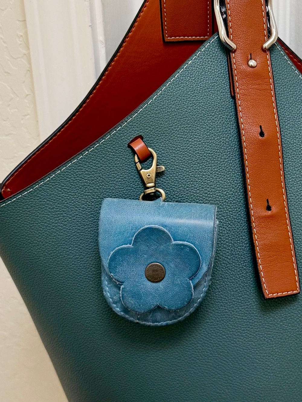 Portland Leather Goods Teal Blue Leather AirPods Case Bag Charm